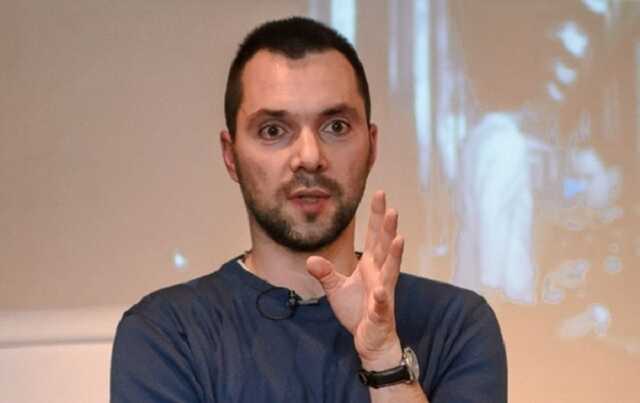 Арестович звинуватив Зеленського у порушенні передвиборчих обіцянок