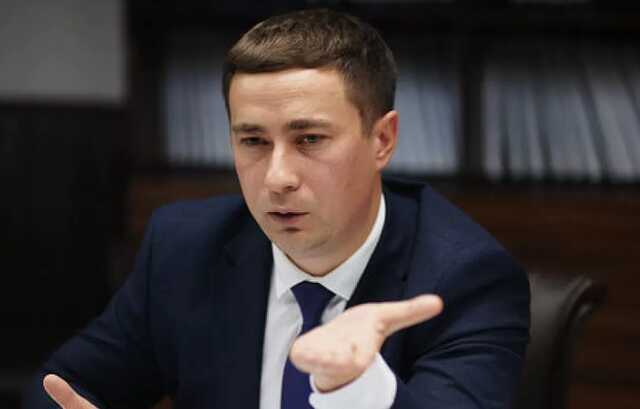 Ни одной премии и надбавки: сколько заработал глава Минагрополитики в 2021 году