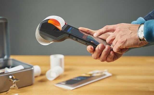 Ощадбанк запустил кассовый аппарат в смартфоне