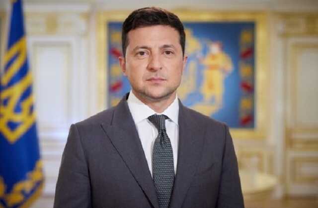 Зеленский обратился к украинцам из-за угрозы вторжения РФ