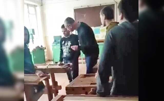 На Вінниччині директора школи підозрюють у знущанні над учнем