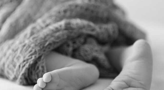 Стали известны обстоятельства гибели младенца от голода в Запорожье