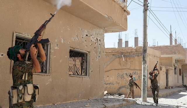 Боевики ИГИЛ сбежали из тюрьмы в Сирии