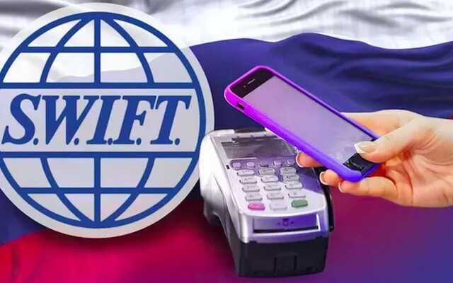 Отключение России от SWIFT не является действенной мерой, - глава МИД Германии Бербок