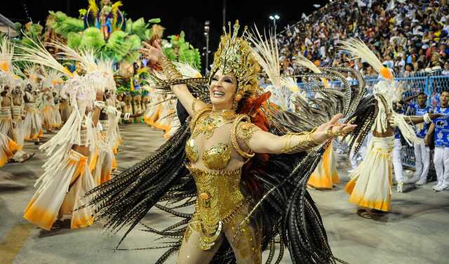 Знаменитый карнавал в Рио-де-Жанейро перенесли из-за распространения "Омикрона"