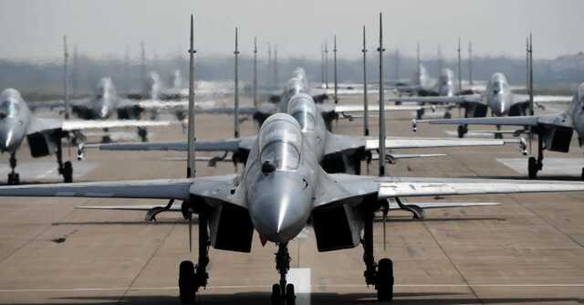 Сразу 39 китайских боевых самолетов вторглись в зону опознавания ПВО Тайваня