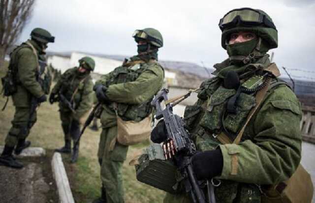 СМИ: РФ начала перебрасывать десантников к Украине и в Беларусь