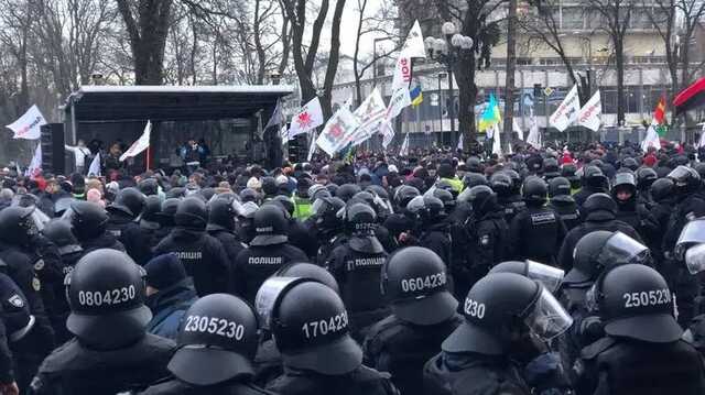 Движение SaveФОП заявляет о гибели человека во время вчерашних столкновений с полицией