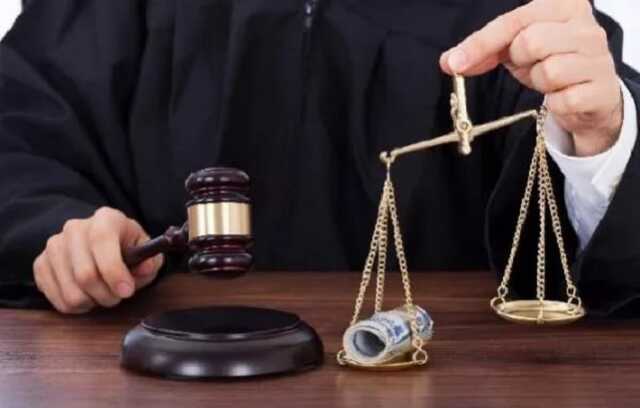 Глава НАПК составил протоколы на двух продажных судей