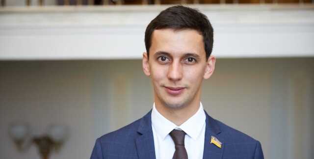 Е-билет заставит водителей пересесть в общественный транспорт, — "слуга народа"