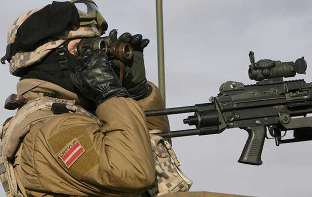 Латвия собирается отправить в Украину военных инструкторов