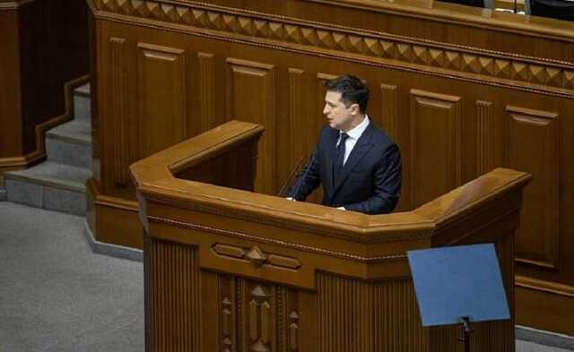 Зеленский подписал указ о переходе на профессиональную армию