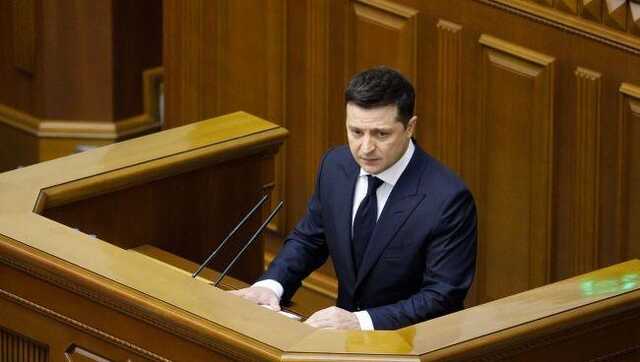Зеленский обратился к украинцам в Раде: мы должны рассчитывать только на себя