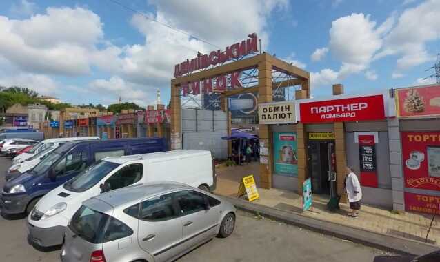 Как в КГГА “потакают” застройке Демеевского рынка