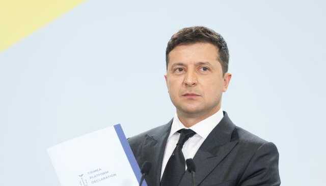 Зеленский о минских соглашениях: мы несем ответственность за любые бумаги