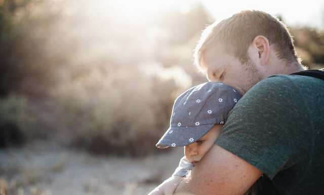 В Раде захотели присваивать украинцам звание "Отца-героя"