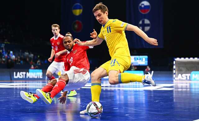 Российский телеканал включил интершум после кричалки "Путин – х@йло!" во время матча Россия – Украина