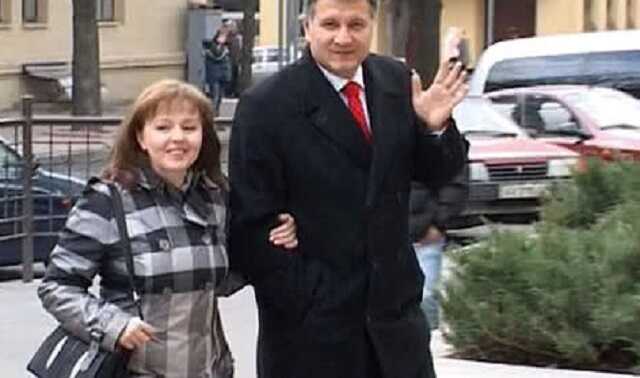 АМКУ разрешил жене Авакова стать совладелицей квартета солнечных станций