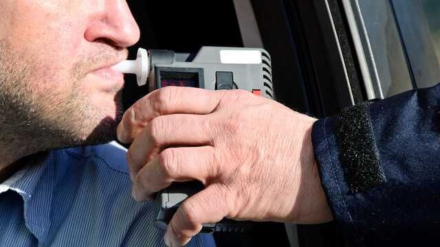 В Раду внесли закон о проверке водителей на опьянение после ДТП