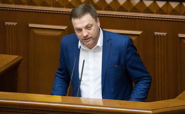 «Черный лебедь» министра Монастырского