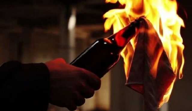 В Киеве пытались поджечь райадминистрацию