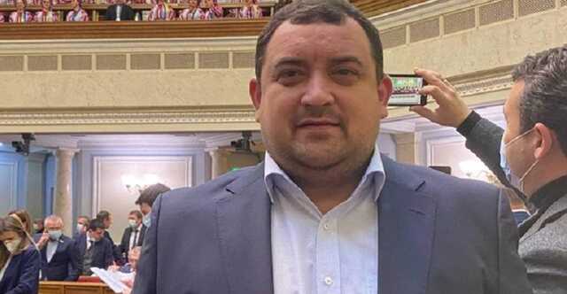 Суд по Кузьминых перенесли: нардеп показал селфи возле НАБУ и "забыл" паспорт