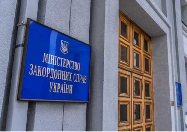 Отмену встречи Зеленского и Бербок опровергли: МИД выступил с заявлением