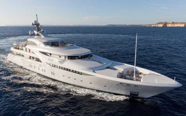 Яхту Путина забрали из порта Гамбурга из-за угрозы конфискации