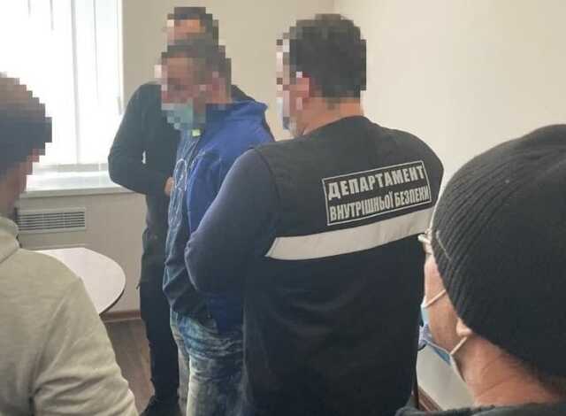 В Запорожье водитель предложил полицейскому взятку за закрытие дела