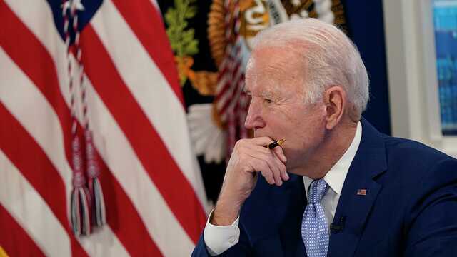 Байден заблокировал афганские активы на 7 млрд долларов