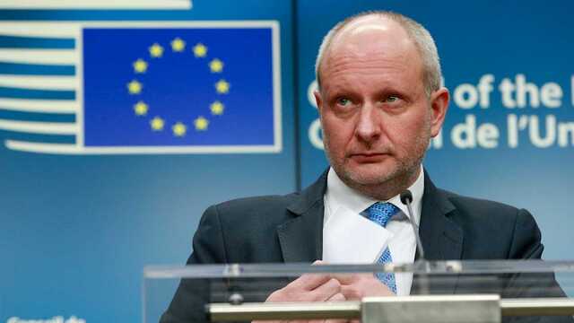 СМИ сообщили, что глава делегации ЕС в Украине срочно покинул Киев