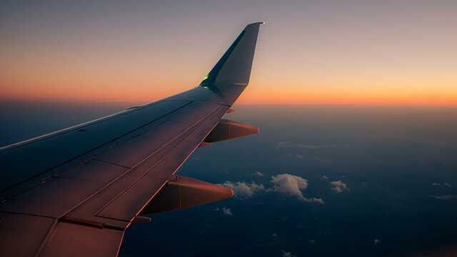 Небо над Украиной закрывать не планируют: заявление МИУ