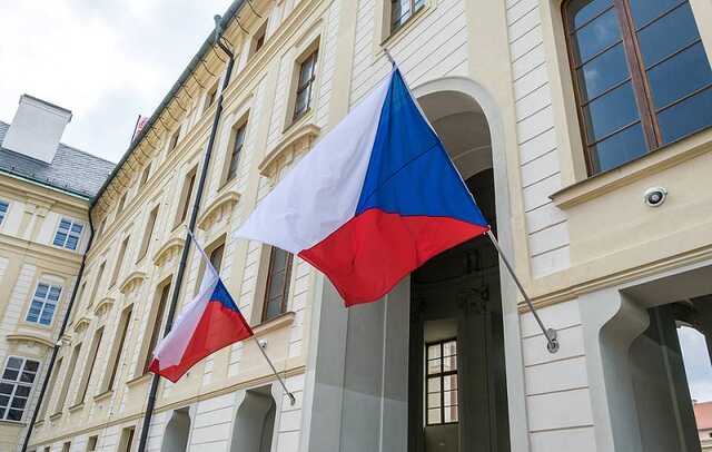 МИД Чехии призвал граждан покинуть Украину