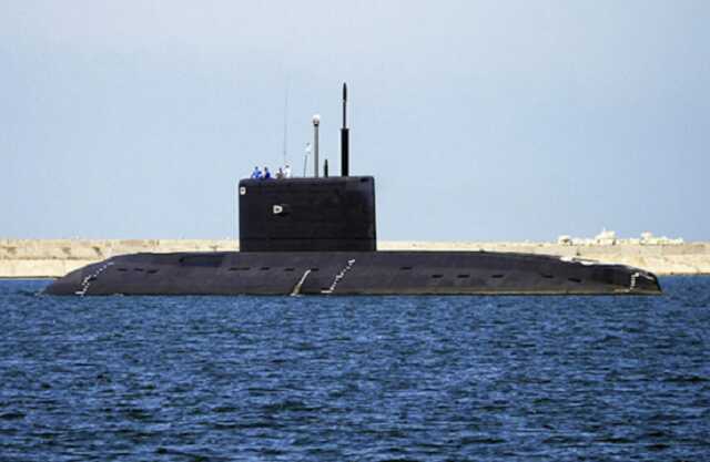 Российская подводная лодка зашла в Черное море