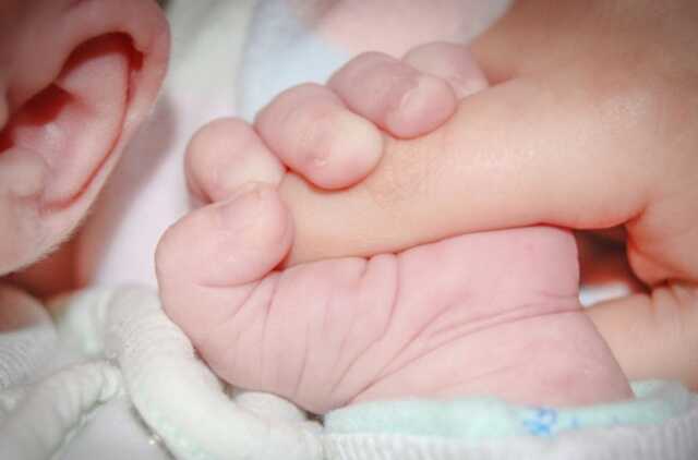 В Украине с марта увеличится ежемесячная помощь на ребенка: кому добавят 400 грн