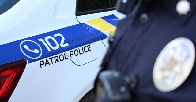 Суд виправдав від хабаря експоліцейських, одного з яких поранили при затриманні