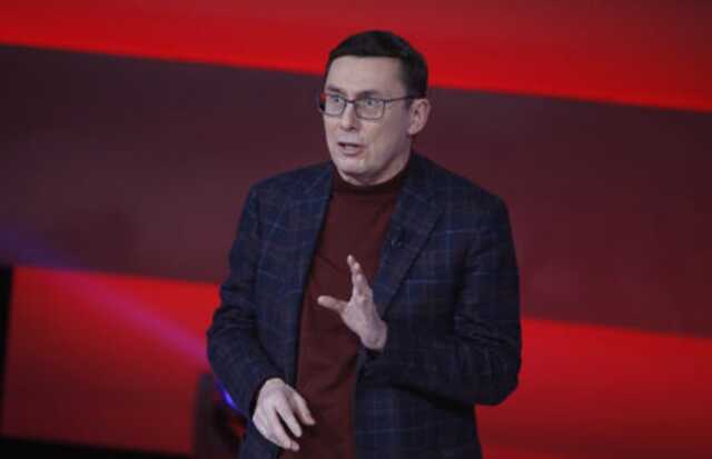 Яценюк положил трубку и сказал: “Ребята, п@здец, нам объявили войну!”, – Луценко