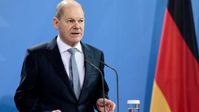 Зеленский пообещал начать обсуждать законы по политической части Минска-2 — Шольц