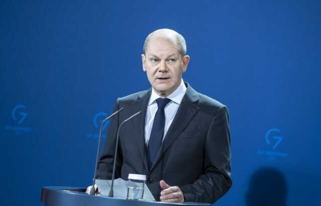 Никакого "особого статуса" до полного освобождения Донбасса: украинцев возмутили тайные обещания властей Шольцу