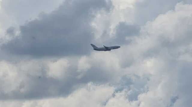 Молдавский пилот написал в небе у границы Украины слово «расслабьтесь»