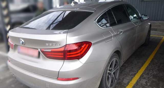 Мужчина пригнал в Украину спортивную "евробляху", которую разыскивают по всему миру