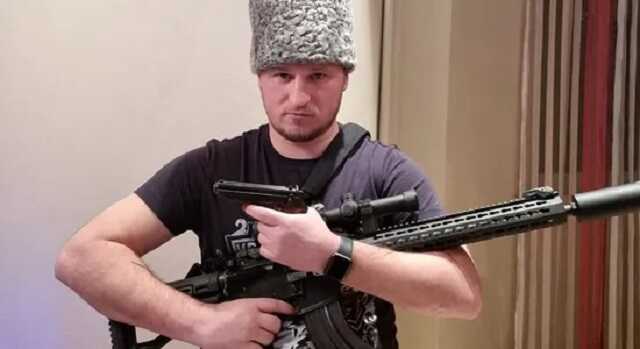 Алиев в папахе донских казаков с пистолетом и автоматом "стал министром Оболони"