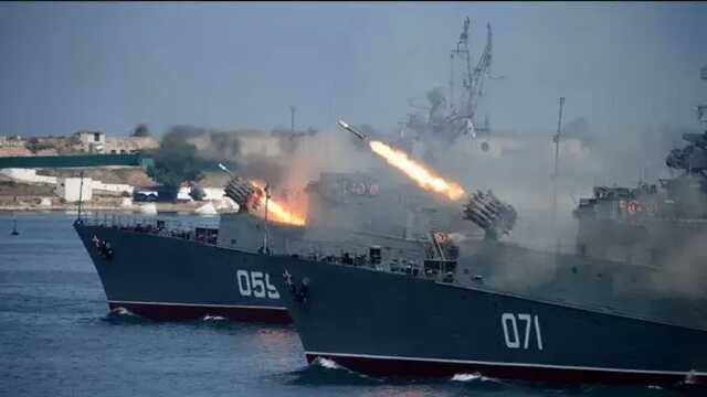 «Выглядит как угроза десантной операции»: Россия накапливает корабли в Азовском море