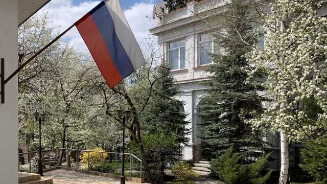 Отключили телефонную связь: Генконсульство России во Львове прекратило работу