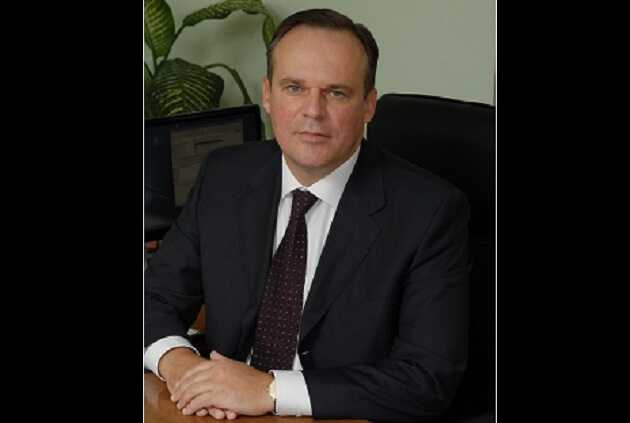 Глава Центрального апелляционного хозсуда оформил недвижимость на родственников