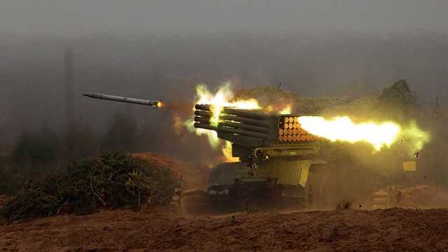 Из "Градов" и минометов: Россия обстреляла военные объекты Украины