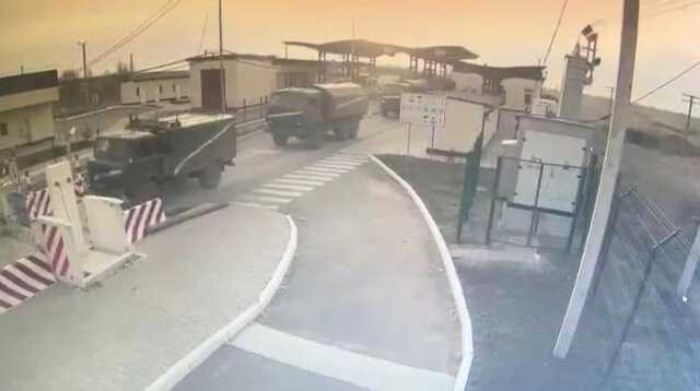 Наступу РФ через кордон передує артилерійський обстріл, далі рухається техніка - ДПСУ