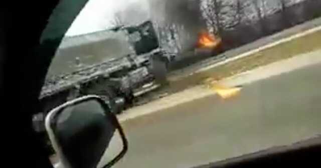 Разбита колонна армии РФ на Черниговщине: "Он, посмотри: танк разбит, башня валяется"