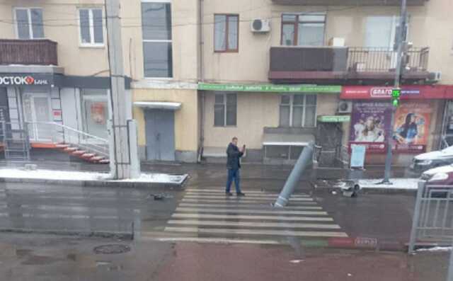 В нескольких районах Харькова слышны выстрелы