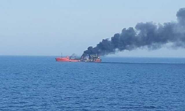 Войска РФ обстреляли два судна возле порта "Пивденный", - Минобороны